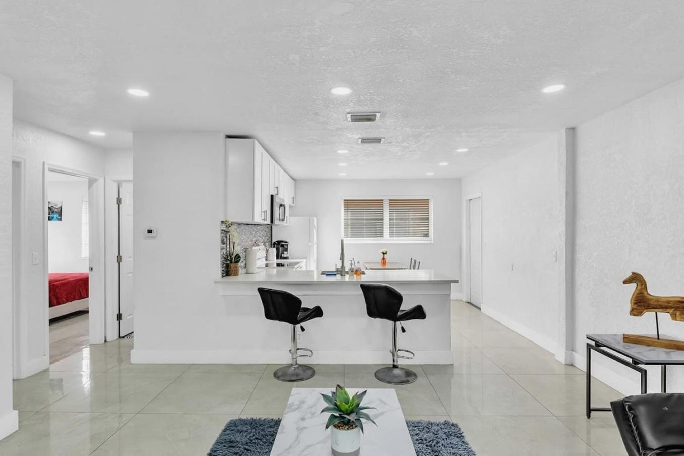 2 Bdrm Modern House Mins From Beach & Casino Hb1 Hallandale Beach Dış mekan fotoğraf