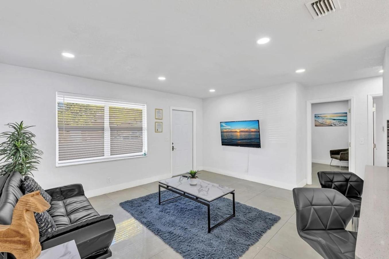 2 Bdrm Modern House Mins From Beach & Casino Hb1 Hallandale Beach Dış mekan fotoğraf